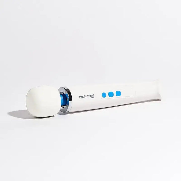 Magic Wand Mini – leistungsstark mit mehreren Geschwindigkeitsstufen für individuelle Massagebedürfnisse. 